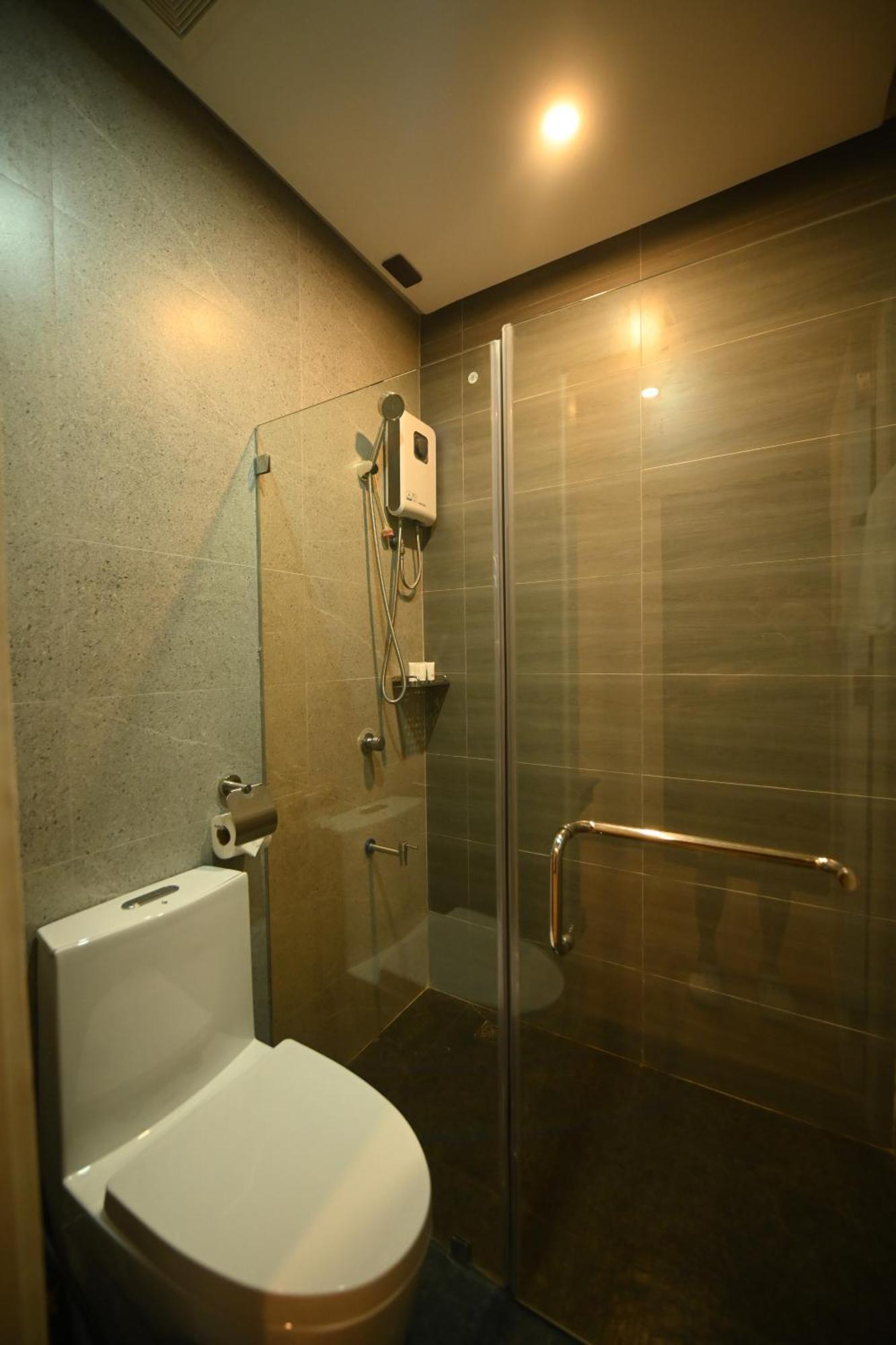 Calapan Blue Harbor Hotel מראה חיצוני תמונה