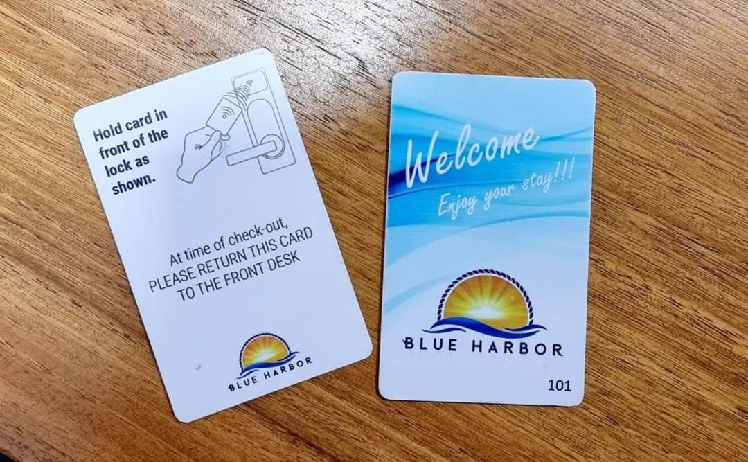 Calapan Blue Harbor Hotel מראה חיצוני תמונה